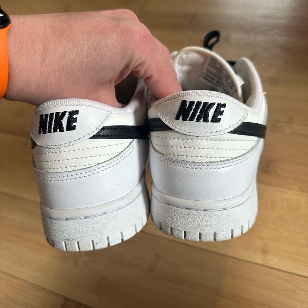 Nike White and Black Sneakers - size 8.5 men’s/10 women’s - Picture 2 of 5